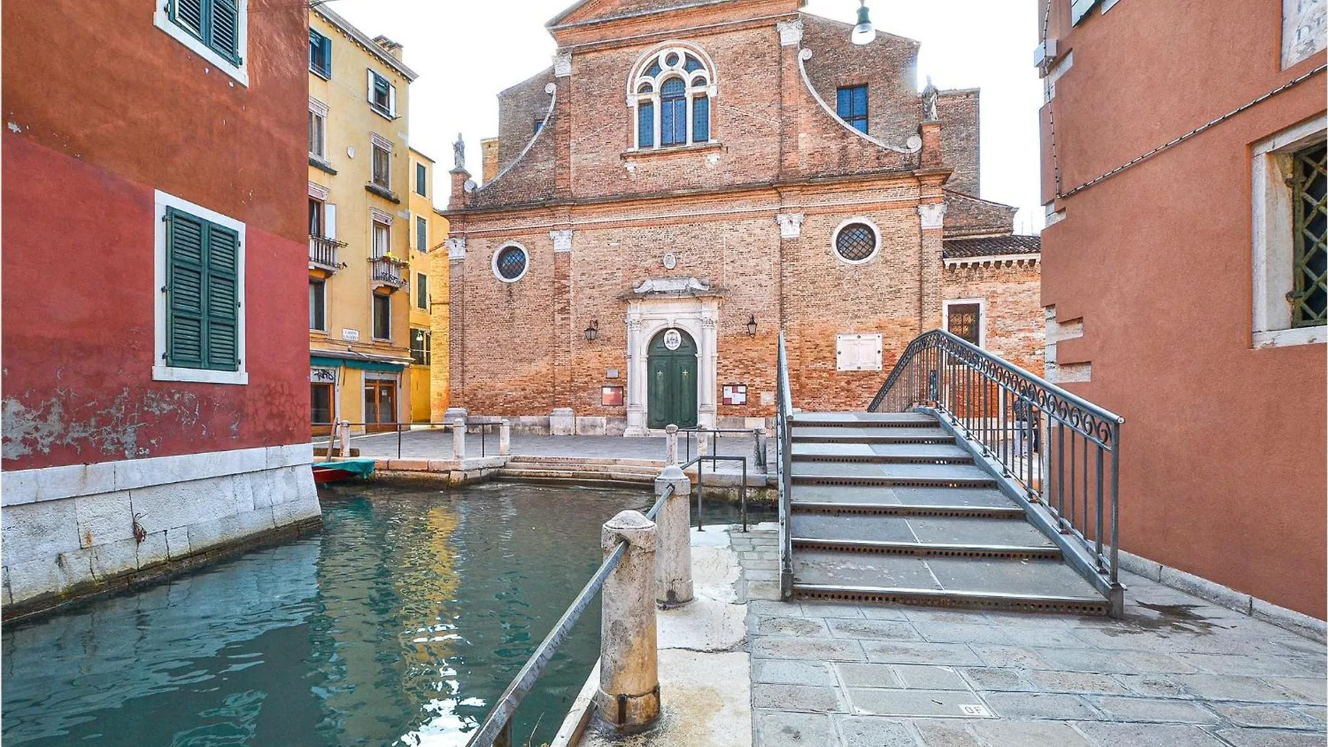Stunning Apartment In Venezia With Kitchenette イタリア